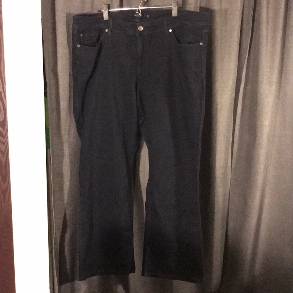 NWOT TORRID SIZE 22R JEANS